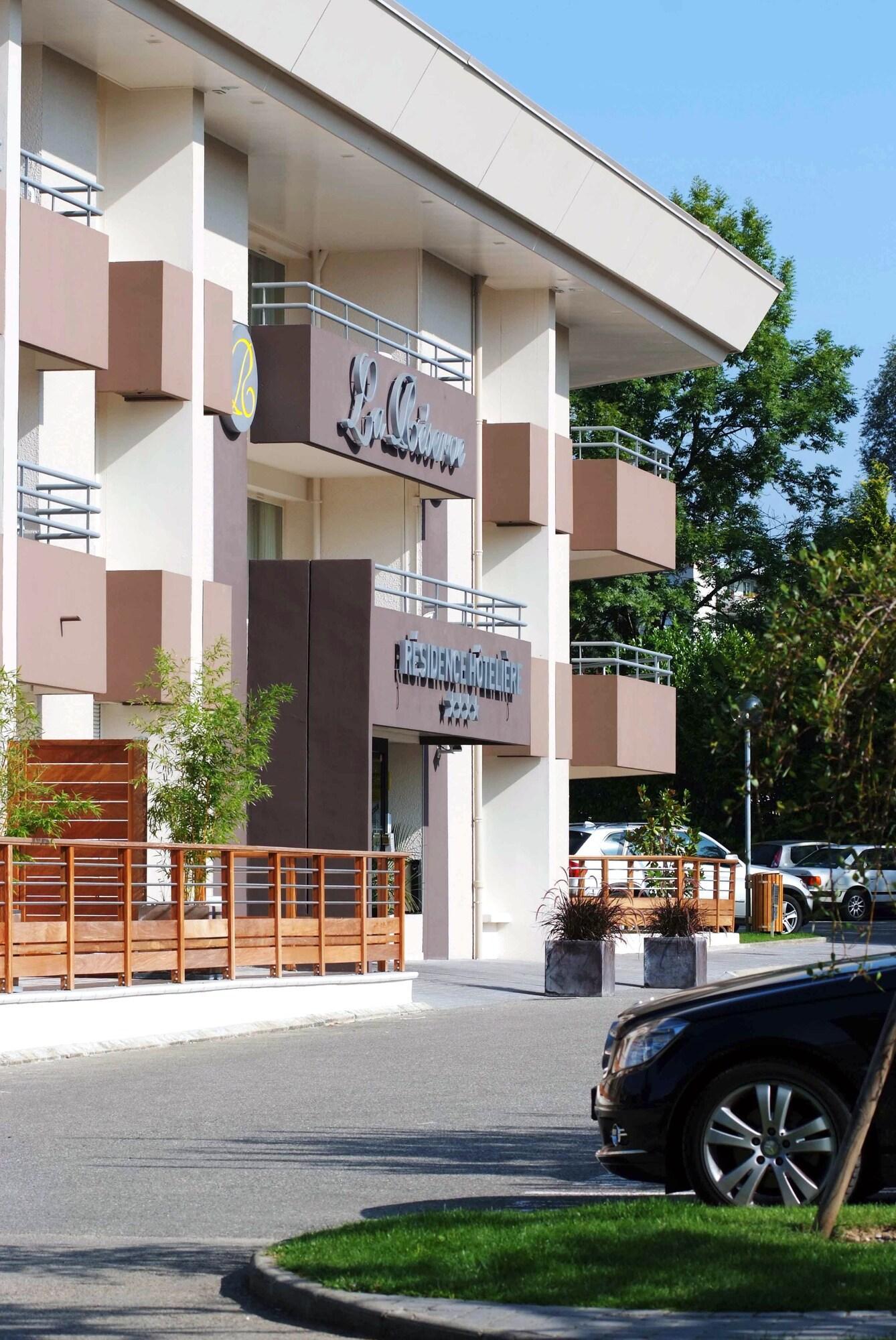 เรซิด็องซื ลา เรแซร์ฟ เฌเนฟ แฟร์เน วอลแตร์ Aparthotel เฟอร์เนย์-โวลแตร์ ภายนอก รูปภาพ